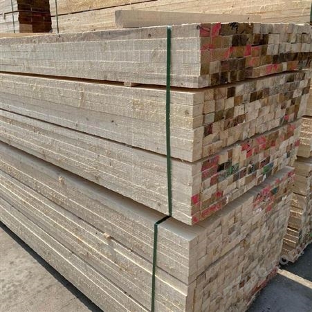 呈果木业山东建筑木方木材加工厂供应商规格齐全