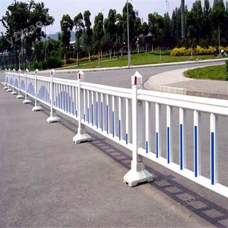 中创智领定制金昌公路锌钢护栏 马路隔离带 道路防撞栏杆