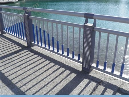 世腾桥梁不锈钢镀锌喷塑护栏 河道天桥景观防撞栏