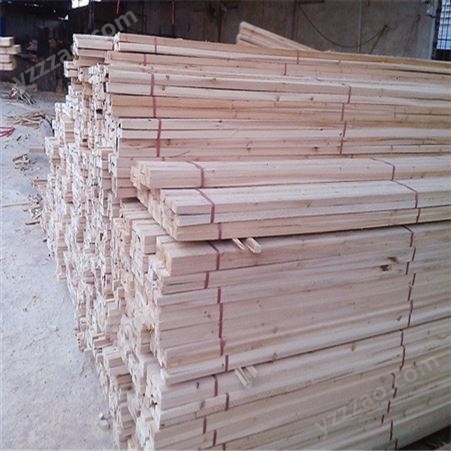 东莞杉木报价 建筑家具装修板材原杉木定制 杉木生产厂家