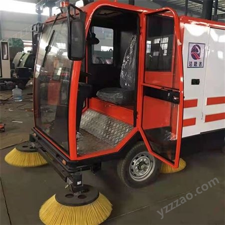 驾驶式多功能扫地 路面清洗小型扫地车 环保高压冷水扫地车