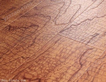 德宝榆木小板多层实木复合地板 复合实木木地板 复合地板批发